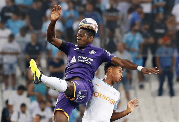  科雷亚双响炮建功，马赛客场大胜图卢兹